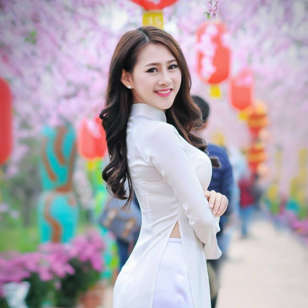 Bí quyết phục hồi nhanh sau thẩm mỹ của hot girl 9X