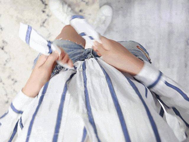 5 kiểu thắt nút áo giúp bạn thêm muối cho chiếc áo phông, áo sơ mi